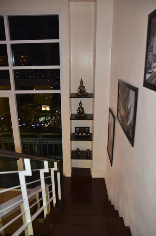 Apartment Luxurious Penthouse Unit In